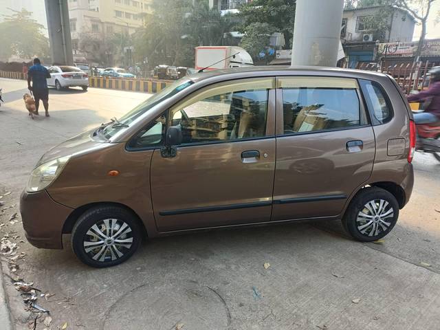 https://images10.gaadi.com/usedcar_image/4369190/original/processed_06dd400a5223c076d63481dbbebf1916.jpg?imwidth=6400