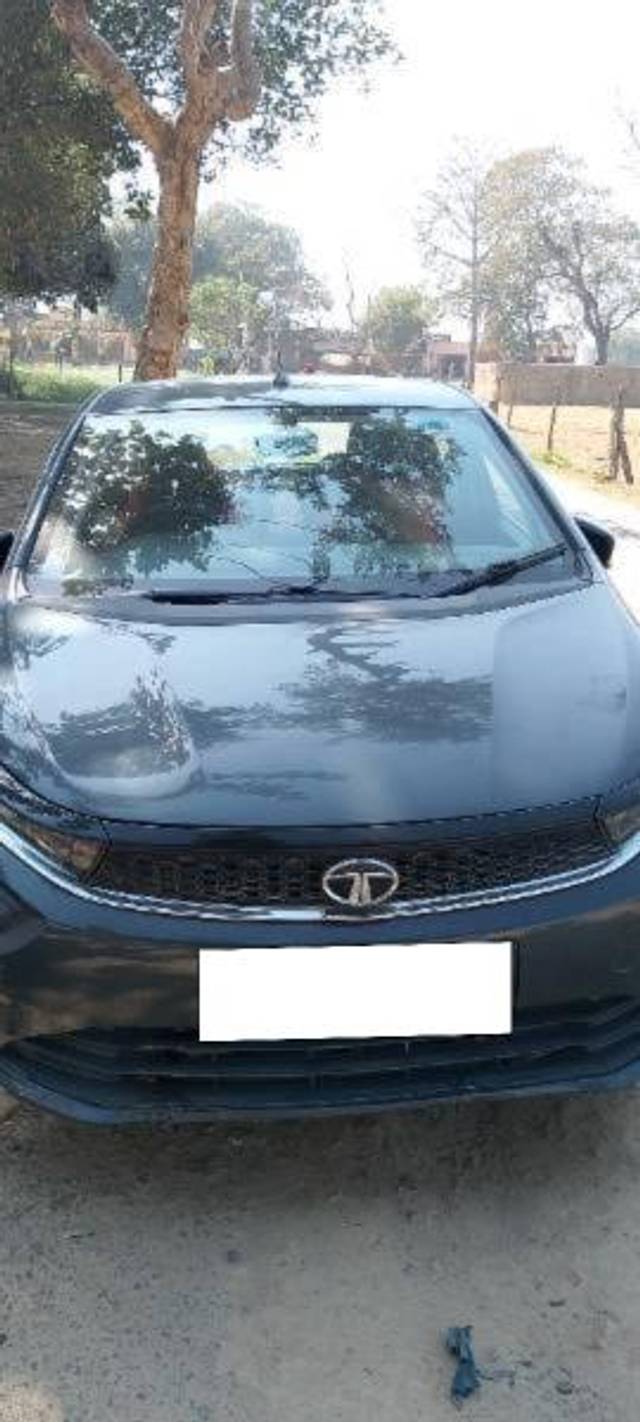 https://images10.gaadi.com/usedcar_image/4369193/original/processed_7e755645-0d34-4986-bf00-597a6369e017.jpg?imwidth=6400