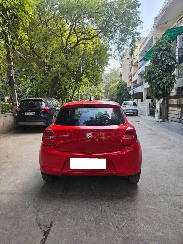 https://images10.gaadi.com/usedcar_image/4369200/original/processed_d56846587261909cdac144d76e35fe00.jpg?imwidth=6402