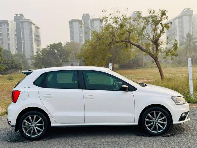 https://images10.gaadi.com/usedcar_image/4369215/original/processed_479bb9e8681c0fc3442c8672ccfa2ed8.jpg?imwidth=6401