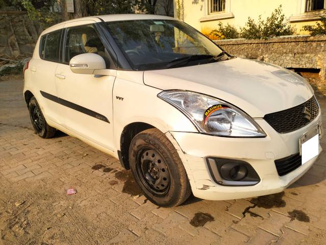 https://images10.gaadi.com/usedcar_image/4369334/original/processed_e0b32e75d0e35fa210cc55311a5a41b3.jpg?imwidth=6400