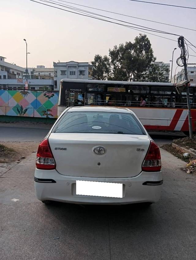 https://images10.gaadi.com/usedcar_image/4369368/original/processed_f31515058efdd6bd4d260361c9f51fcb.jpg?imwidth=6401