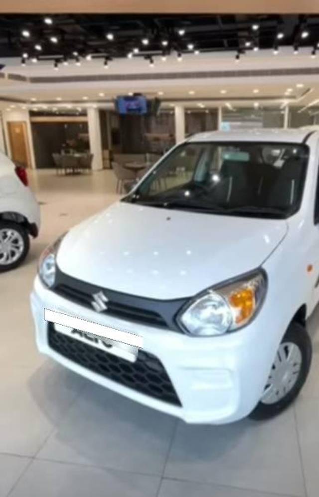 https://images10.gaadi.com/usedcar_image/4369469/original/processed_1ad66232-9ffa-4aca-9c81-a1a11a417257.jpg?imwidth=6401