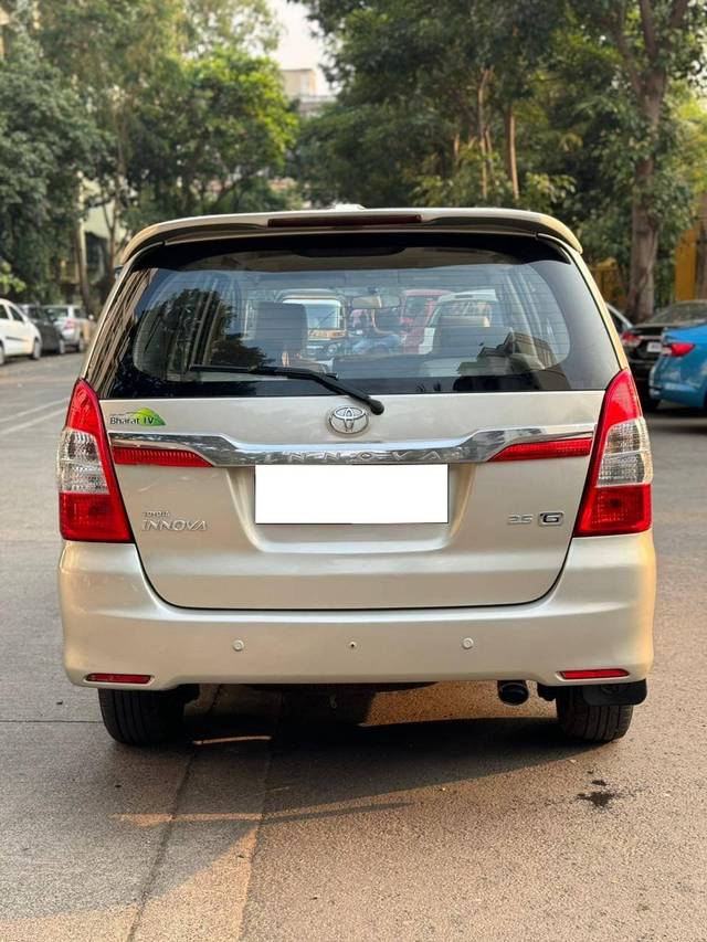 https://images10.gaadi.com/usedcar_image/4369487/original/processed_4ba33b4f5e26f3957538621d025b21ed.jpg?imwidth=6401