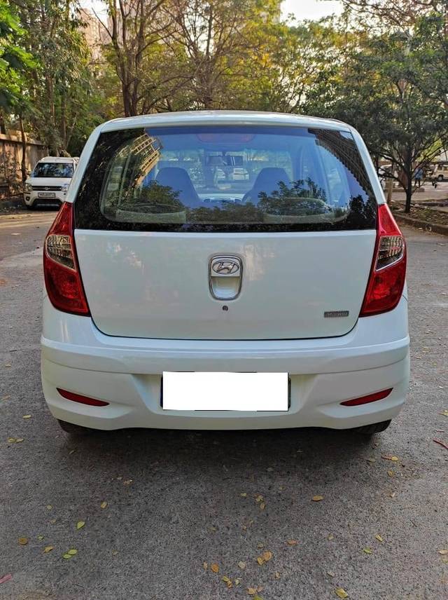 https://images10.gaadi.com/usedcar_image/4369621/original/processed_c49688a29fa090e666c1201da1544090.jpg?imwidth=6402