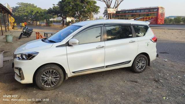 https://images10.gaadi.com/usedcar_image/4369691/original/processed_f795ba35-6bfa-4667-ae1f-03190b34b564.jpg?imwidth=6402