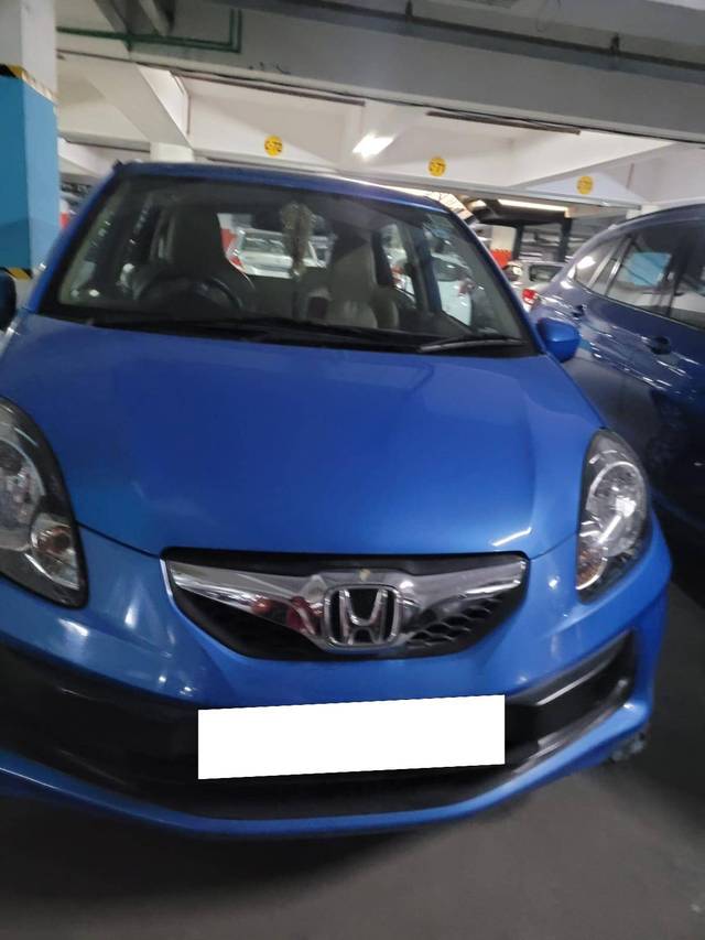 https://images10.gaadi.com/usedcar_image/4369733/original/7e775170aa2213fe98bf87f320486d5d.jpg?imwidth=6402