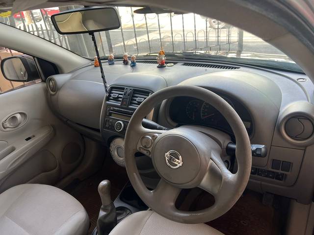 https://images10.gaadi.com/usedcar_image/4369849/original/9b0745f1856cead49aa98de8f7c8f635.jpg?imwidth=6402