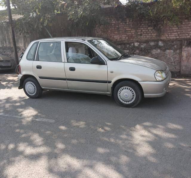 https://images10.gaadi.com/usedcar_image/4369865/original/processed_49a541f7-914d-48e0-8609-a8810179895e.jpg?imwidth=6400