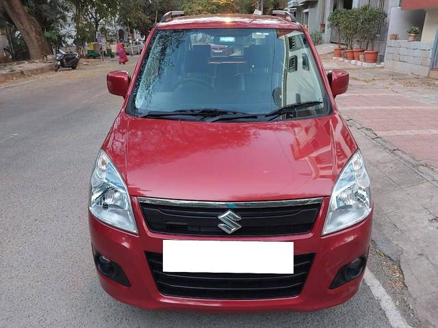 https://images10.gaadi.com/usedcar_image/4369938/original/processed_b85803583aa31ffc6caa2e77611d83e3.jpg?imwidth=6402