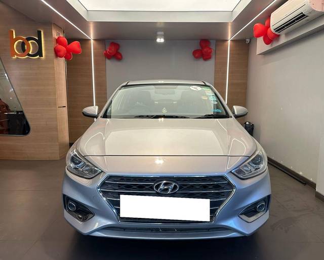 https://images10.gaadi.com/usedcar_image/4369945/original/processed_9ea2b6b7ef038b84ab3c0a58835bd770.jpeg?imwidth=6400