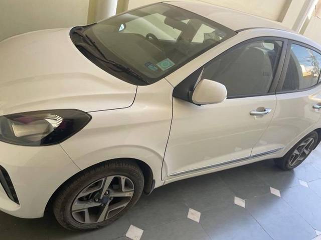 https://images10.gaadi.com/usedcar_image/4369973/original/processed_a36a9dbd-c145-4a20-a30f-91d6165a0617.jpeg?imwidth=6400