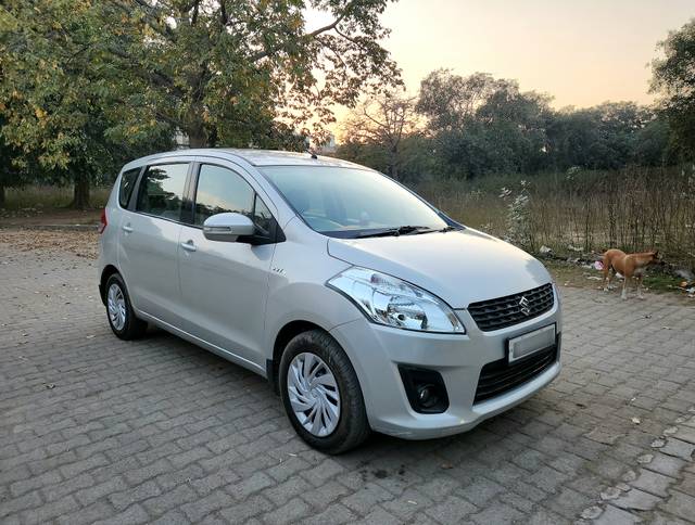 https://images10.gaadi.com/usedcar_image/4369975/original/2468be029f203d5ef5c8b97f1a87b226.jpg?imwidth=6400