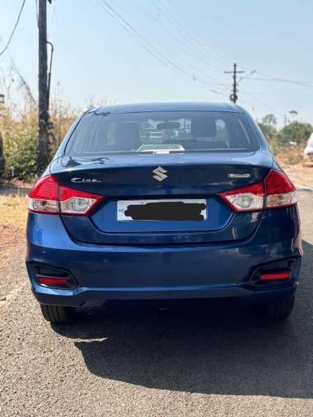 https://images10.gaadi.com/usedcar_image/4369976/original/processed_6868e002-bc92-44d2-8ba5-f0cf5f2a9ac2.jpeg?imwidth=6402