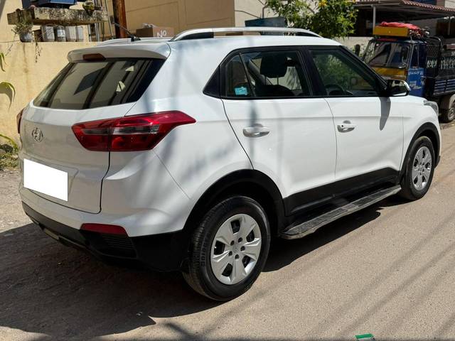 https://images10.gaadi.com/usedcar_image/4370010/original/processed_a1f69edb134ea33f051dd08f5d724221.jpg?imwidth=6401