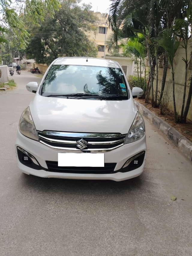 https://images10.gaadi.com/usedcar_image/4370034/original/processed_e8338c6c0e1eed9c964398fc1da3b24e.jpg?imwidth=6402