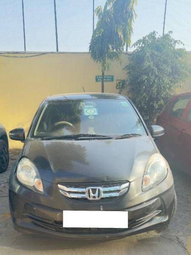 https://images10.gaadi.com/usedcar_image/4370068/original/b2db08e7f17fb818a3843f295810adc7.jpeg?imwidth=6400