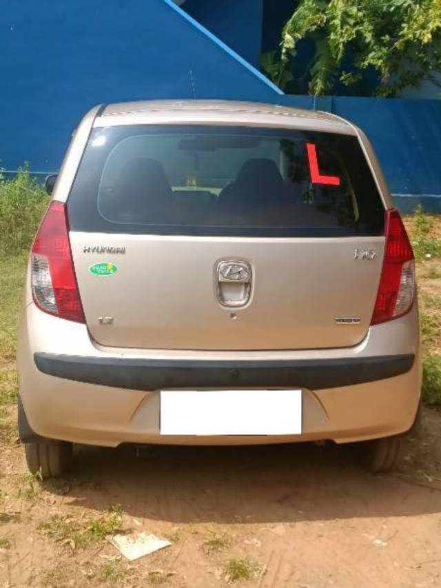 https://images10.gaadi.com/usedcar_image/4370084/original/processed_0ed4c3eb-1650-4617-8628-fb2a43148030.jpg?imwidth=6401