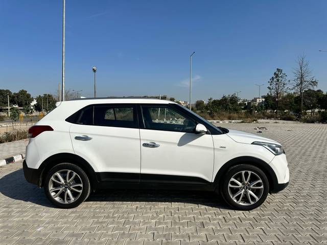 https://images10.gaadi.com/usedcar_image/4370086/original/processed_69cbe86d28cd786a8a5b04289814debd.jpg?imwidth=6401