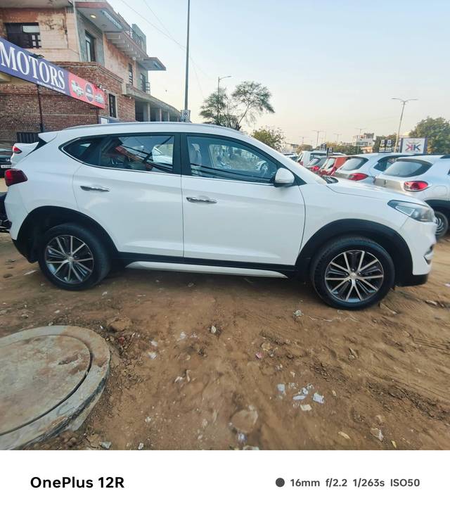 https://images10.gaadi.com/usedcar_image/4370183/original/processed_54ed68319b76ba593da8d97ccc6b3f75.jpg?imwidth=6401