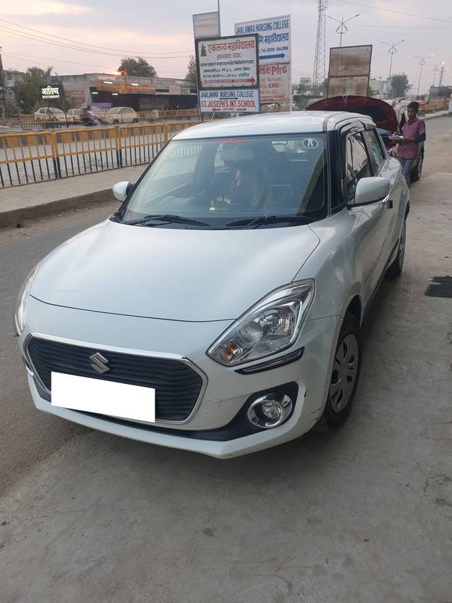 https://images10.gaadi.com/usedcar_image/4370184/original/processed_32d4f2af9f91dd2b8cc01a604858cadc.jpg?imwidth=6400