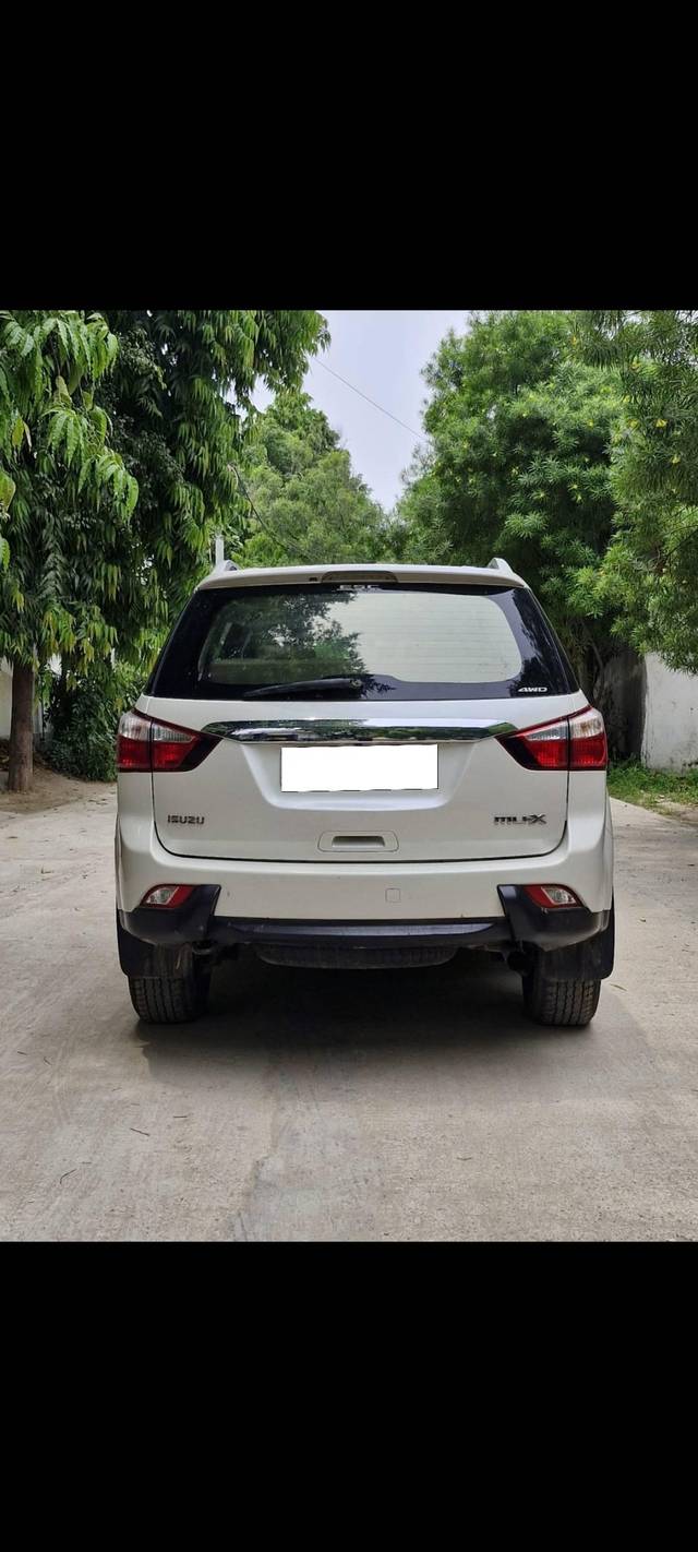 https://images10.gaadi.com/usedcar_image/4370210/original/processed_be042f12c8d03a0ed351fbf292770a10.jpg?imwidth=6401