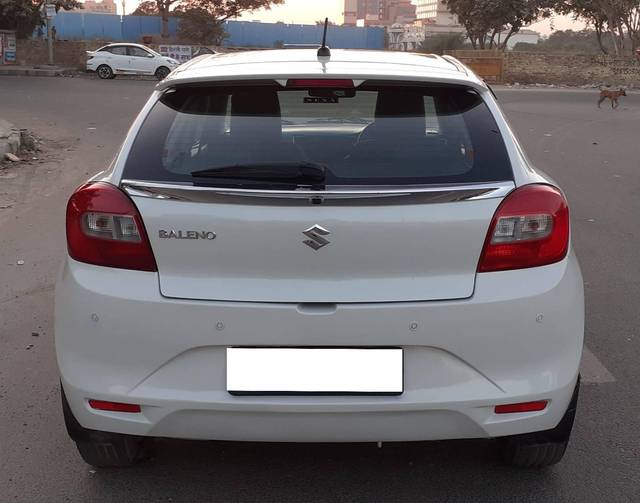 https://images10.gaadi.com/usedcar_image/4370227/original/processed_d398b3a6f7b07776e5947ec27d40242a.jpg?imwidth=6402