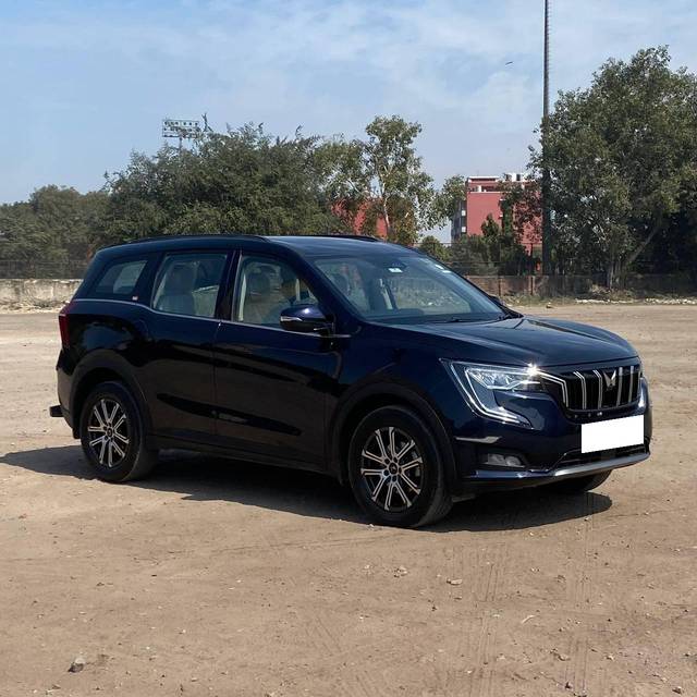 https://images10.gaadi.com/usedcar_image/4370283/original/processed_d8cfc95ab05dab8514bbe3e6385bc1ed.jpg?imwidth=6400