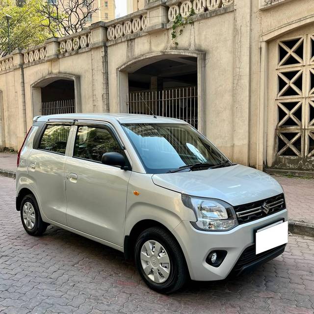 https://images10.gaadi.com/usedcar_image/4370299/original/processed_2c3c17abdd6bc37ea63d04ac0e50023c.JPG?imwidth=6400