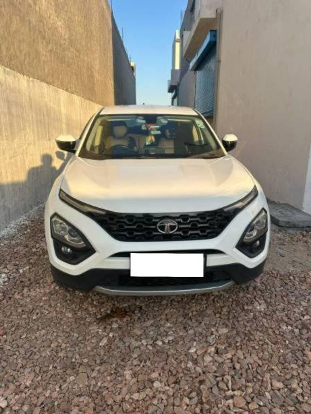 https://images10.gaadi.com/usedcar_image/4370321/original/processed_fa8ba608-7ffe-4228-9d14-b762422ad6e4.jpg?imwidth=6400