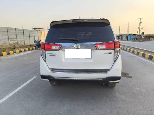 https://images10.gaadi.com/usedcar_image/4370378/original/processed_b646e027fe1565216d79576ed1471b7a.jpg?imwidth=6402