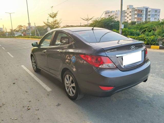 https://images10.gaadi.com/usedcar_image/4370384/original/processed_793ff662fdbf51436a5e0e231c78baf7.jpg?imwidth=6402