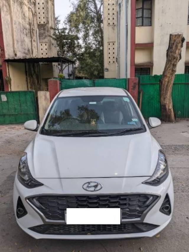 https://images10.gaadi.com/usedcar_image/4370596/original/processed_14493319-5bd4-4ed5-9fc7-dbf40f16ca21.jpg?imwidth=6400