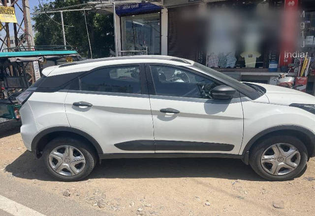 https://images10.gaadi.com/usedcar_image/4370702/original/d80ec8ca046f5bdef17aa05d92f56d09.jpeg?imwidth=6402