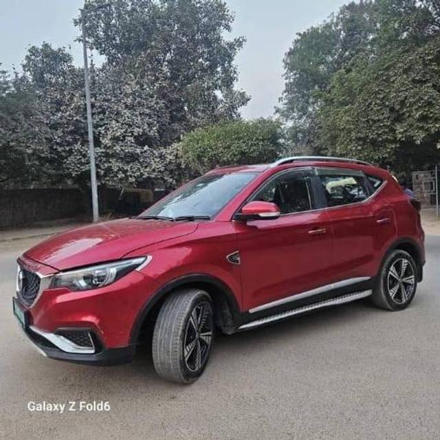 https://images10.gaadi.com/usedcar_image/4370747/original/processed_b927293b8589b14323f0168e70f67100.jpg?imwidth=6400