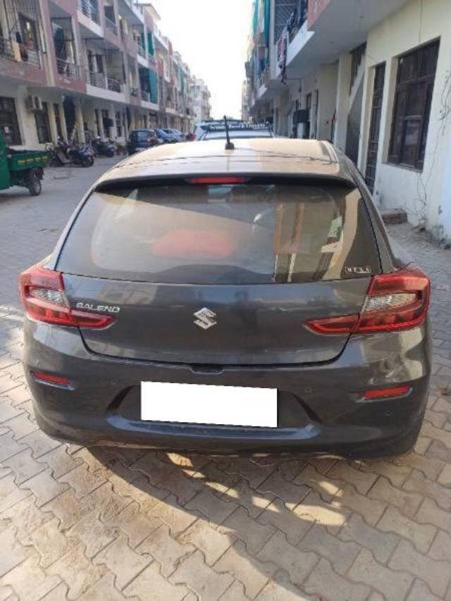 https://images10.gaadi.com/usedcar_image/4370761/original/processed_1085b7cd-0f89-4448-8733-c743185ba11c.jpg?imwidth=6401