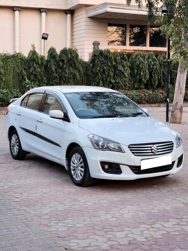 https://images10.gaadi.com/usedcar_image/4370770/original/processed_599526fb1019e052c1b4696d3ee38d77.jpg?imwidth=6400