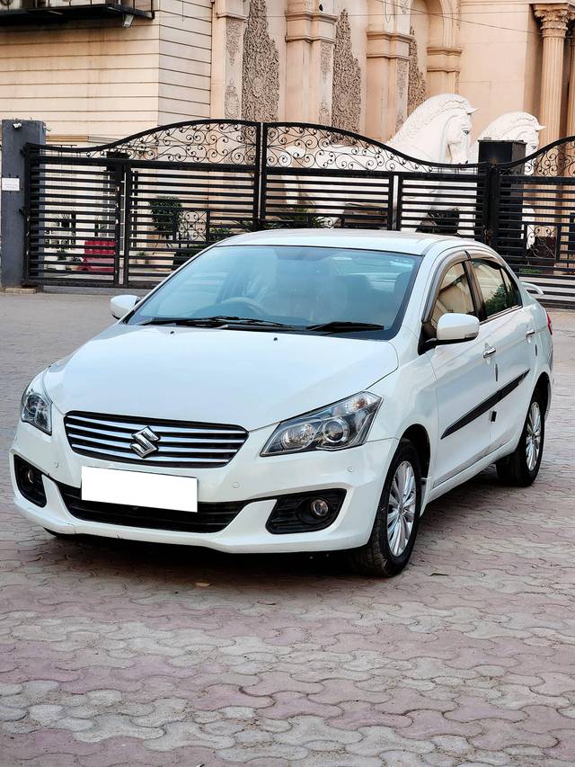 https://images10.gaadi.com/usedcar_image/4370770/original/processed_ff523353dbe7b7c72855fe92418c517b.jpg?imwidth=6402