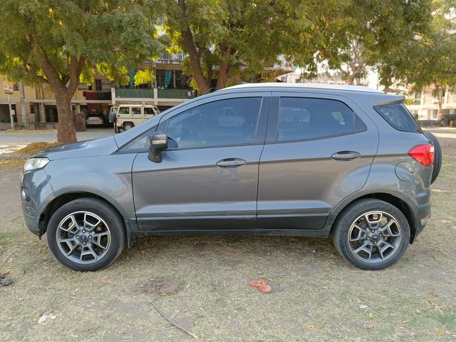 https://images10.gaadi.com/usedcar_image/4370791/original/ab066a20510faac06a6b8a6f86f642e4.jpg?imwidth=6402