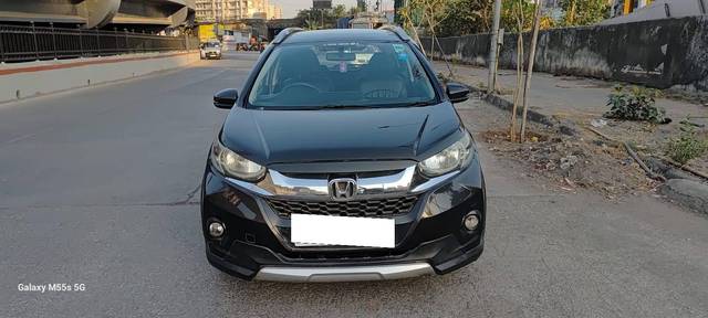 https://images10.gaadi.com/usedcar_image/4370850/original/processed_3684dbbb6a45b10c68f2ae984626d4ba.jpeg?imwidth=6400