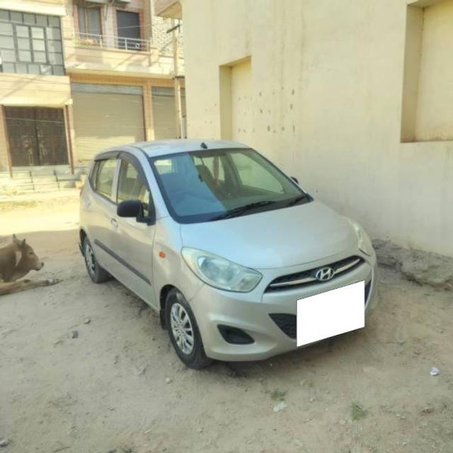 https://images10.gaadi.com/usedcar_image/4370875/original/processed_a8daea27-a06c-4d26-981e-de4375cd8eaa.jpg?imwidth=6402