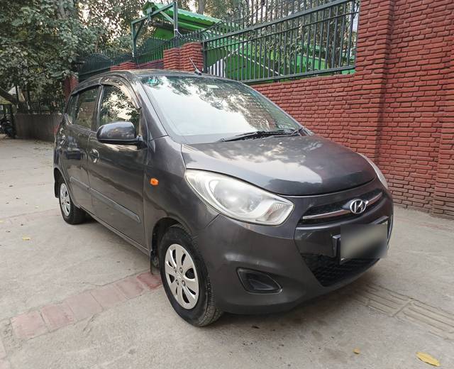 https://images10.gaadi.com/usedcar_image/4370931/original/74ce85063dbe0f4ef19b5b35d9ae6f55.jpg?imwidth=6400