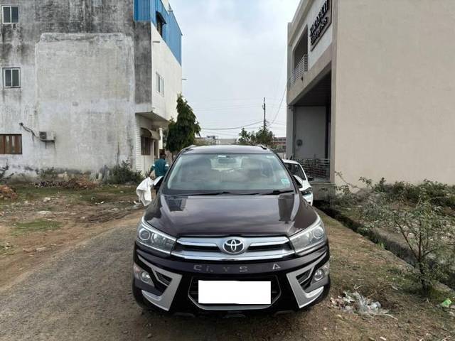 https://images10.gaadi.com/usedcar_image/4370954/original/processed_65a895e8-86a7-4355-9bdc-ffd8ad3ca289.jpg?imwidth=6400