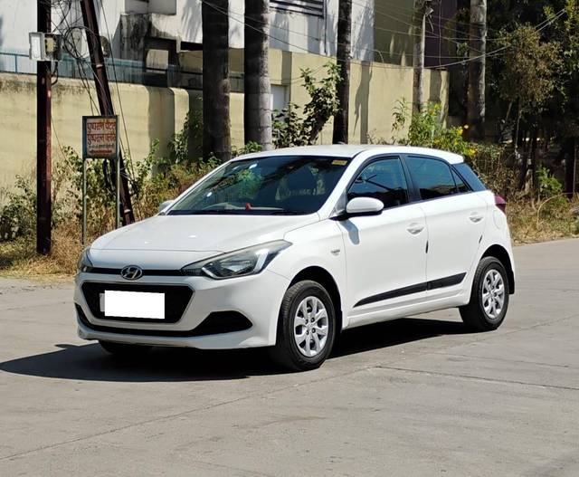 https://images10.gaadi.com/usedcar_image/4370987/original/processed_b39c4ccd0dffb9a20939f73b2b6c1cc5.jpg?imwidth=6400