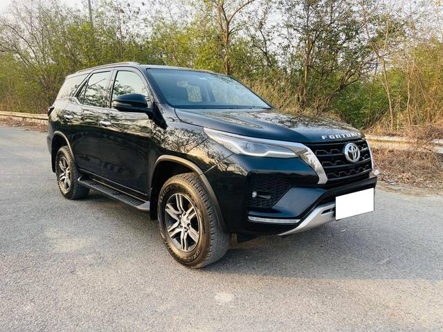 https://images10.gaadi.com/usedcar_image/4371019/original/processed_125d385da15b551f7c0061f543706538.jpg?imwidth=6400