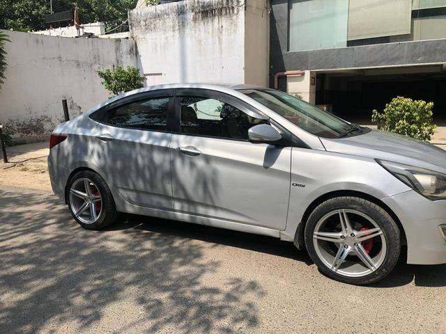 https://images10.gaadi.com/usedcar_image/4371135/original/d7c8105a0a8471c316fad30e03fd9eb8.jpg?imwidth=6400