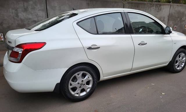 https://images10.gaadi.com/usedcar_image/4371144/original/70a2accecd1a0ce9d7d58e8a575f649e.jpg?imwidth=6401