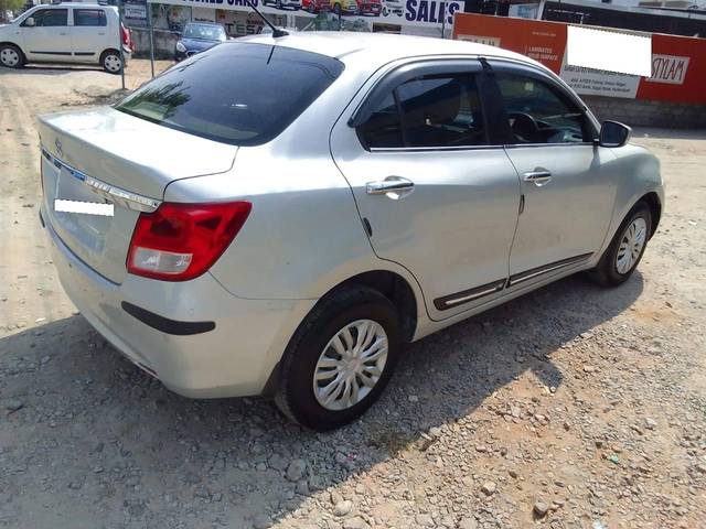 https://images10.gaadi.com/usedcar_image/4371157/original/processed_1b557f2d3d53fce99b345ddc10285078.jpg?imwidth=6402