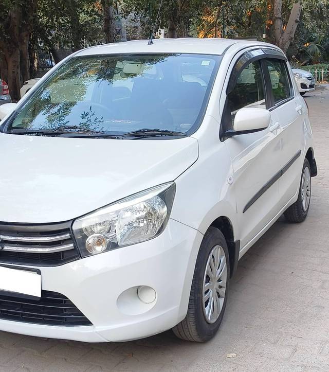 https://images10.gaadi.com/usedcar_image/4371174/original/processed_823fafff6b5ed0119b9f5f5ac734b25a.jpg?imwidth=6402