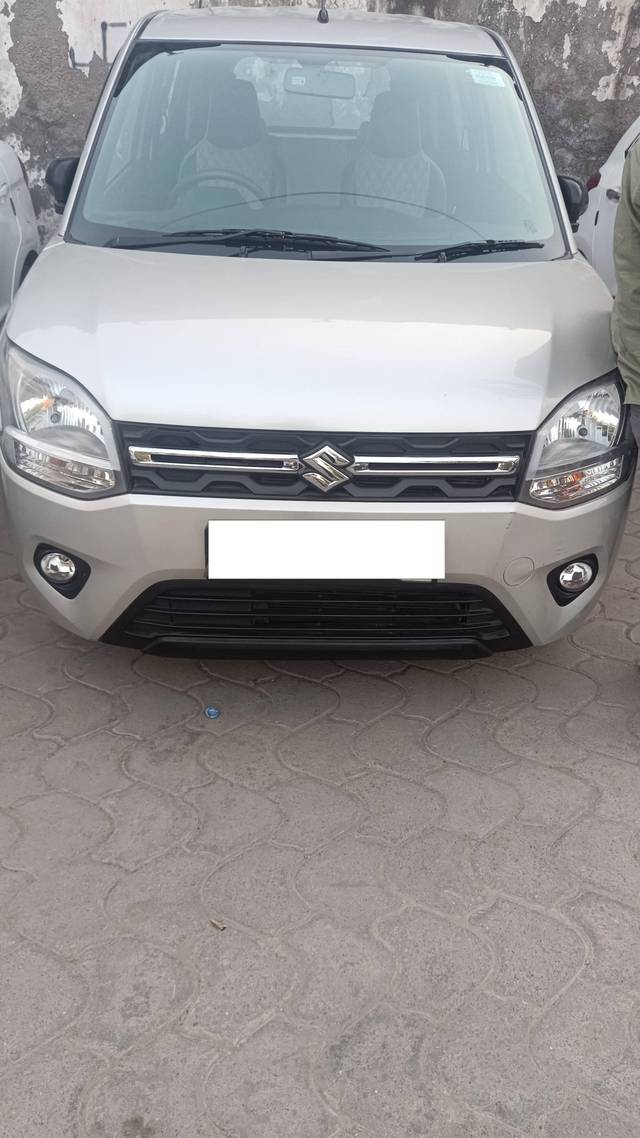 https://images10.gaadi.com/usedcar_image/4371180/original/processed_8df733cf96be41a387e337dc156a9c54.jpeg?imwidth=6400